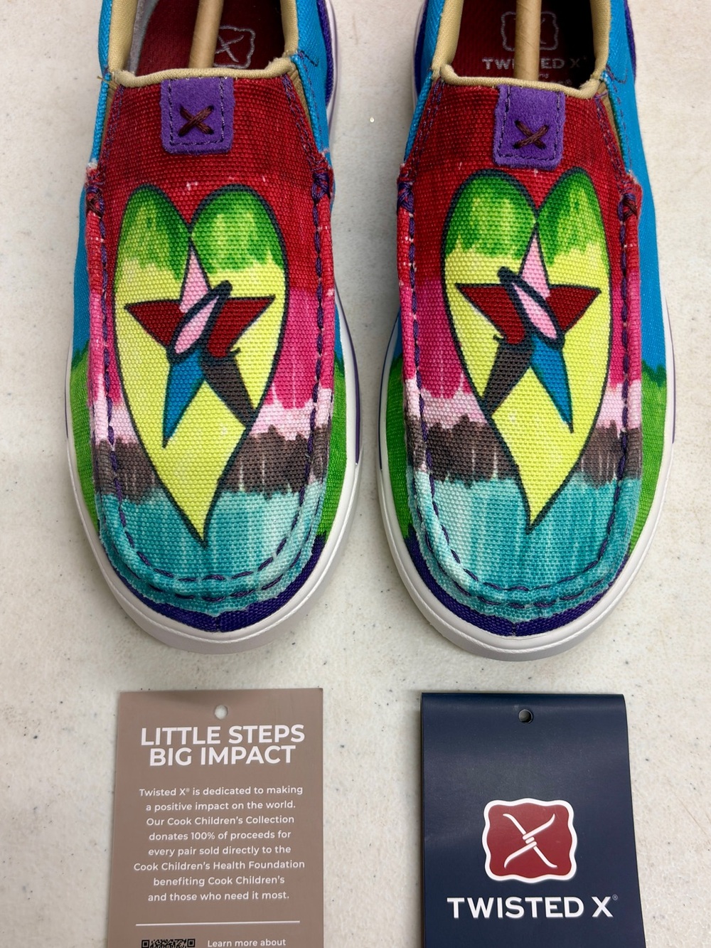 TWISTED X KID’S SLIP-ON MULTICOLOR KICKS SZ 1M YOUTH